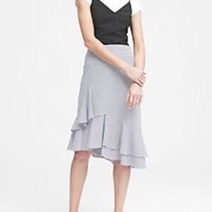 Women's Banana Republic Striped Seersucker High-Low Ruffle Skirt in size 4
